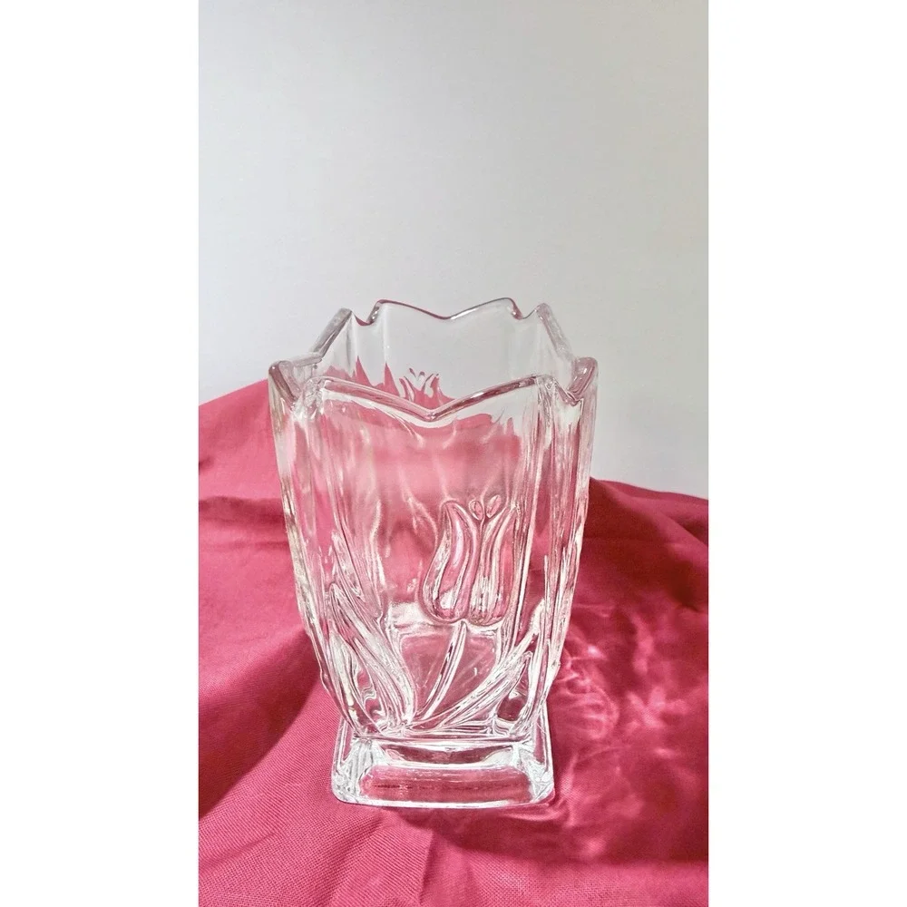 Vase Studio Crystal Collection Fine Clear Glass Bud Vase 4 1/2 in Flowers Tulips